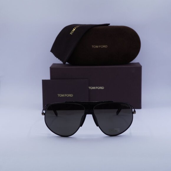 Tom Ford Addison FT0928 02A Aviator Sunglasses - Black/Smoke - Picture 3 of 8